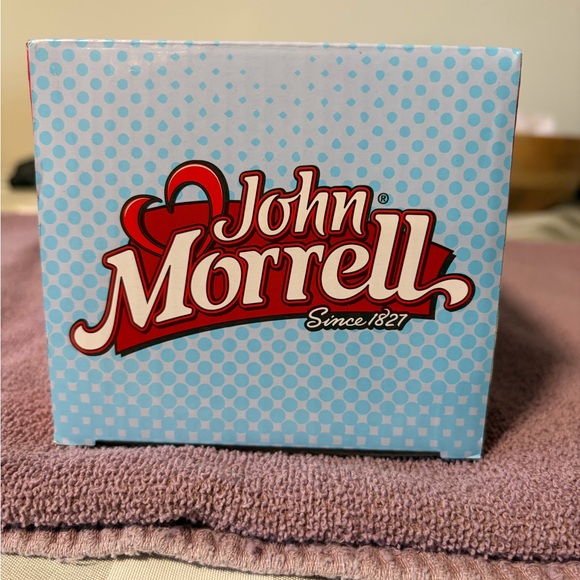 Red Baseball Player Bobblehead - Picture 5 of 8